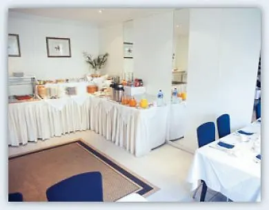 מלון Zentrum An Der Hauptwache 3*